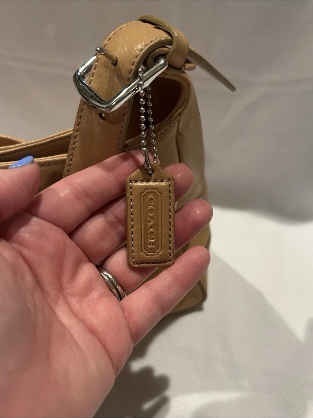 Coach Vintage Leather Hampton Hobo Shoulder Bag Camel Tan, Style 7783 - Picture 13 of 15